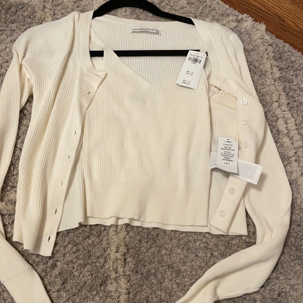 Abercrombie tank and cardigan